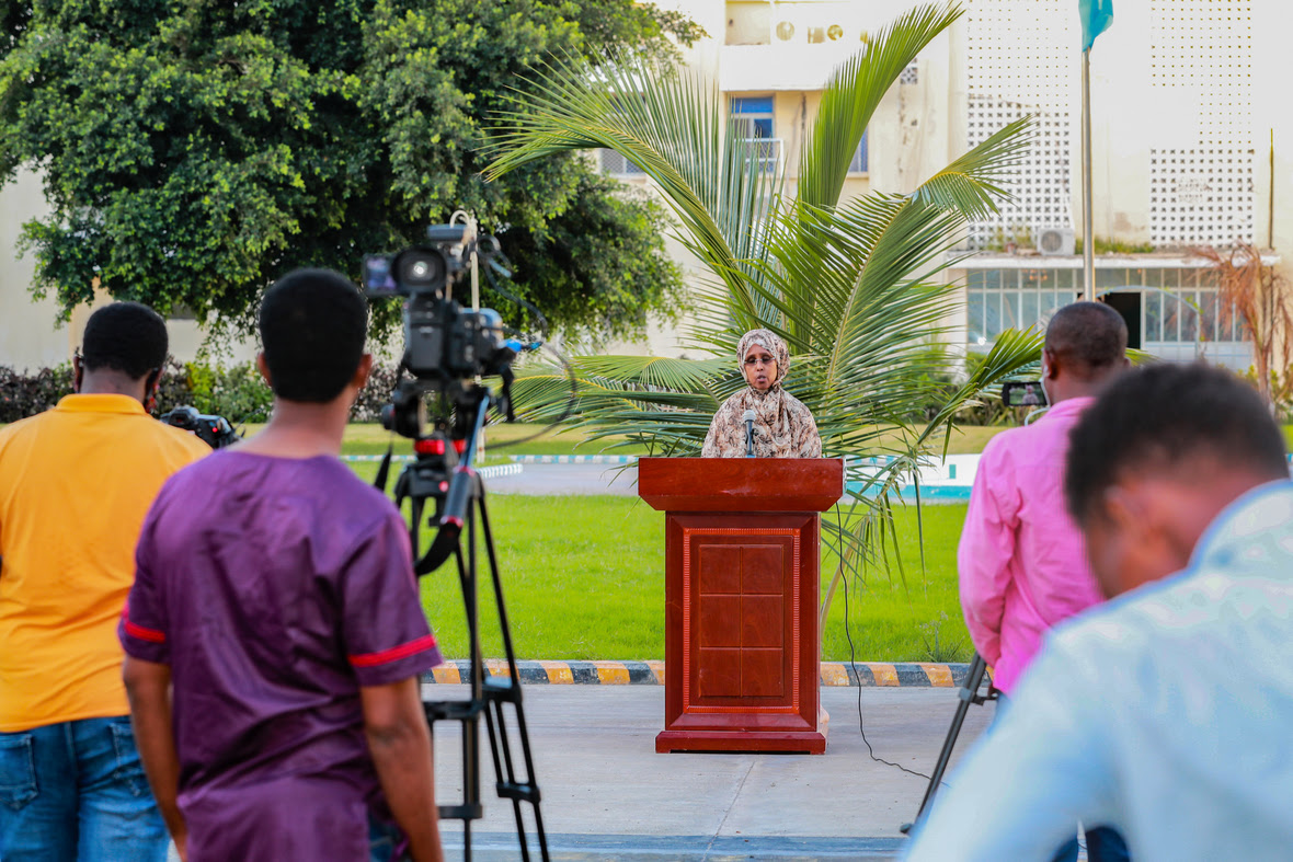 Wasiirka Caafimaadka Fowsiya1