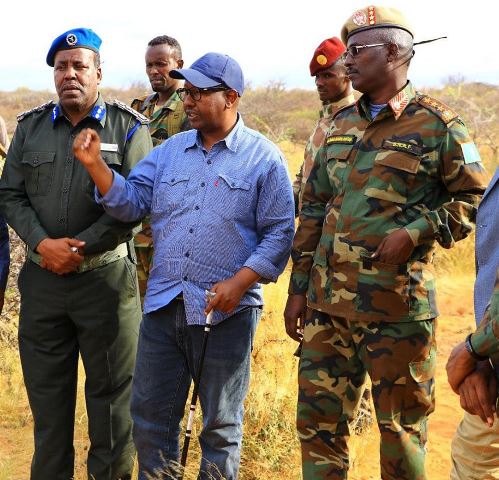 Wasiir Fiqi booqday Ciidamo