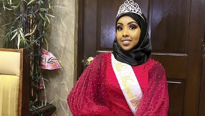 Miss Muslimah pageant USA, Zehra Abukar.