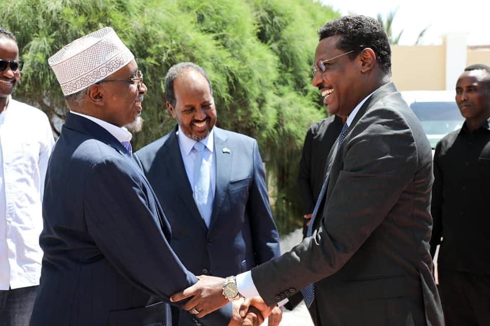 Qoorqoor oo la kulmay xisbiyada mucaaradka5