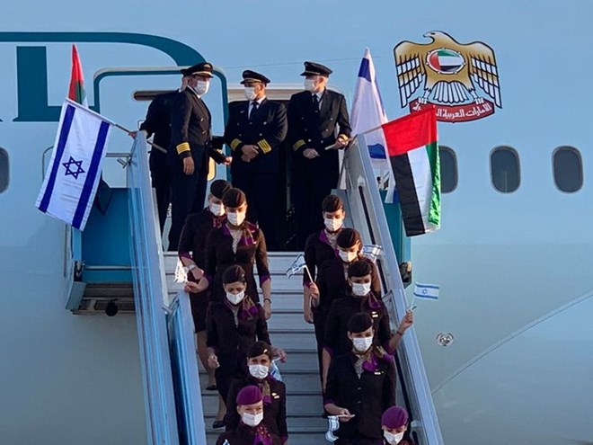 Rakaabkii ugu horreeyay oo imaaraadka ka yimid oo gaaray Israiil