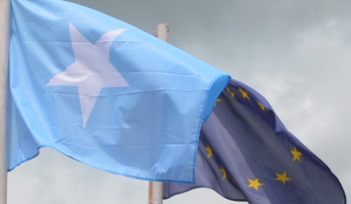 Calanka Midowga Yurub iyo Somaliya