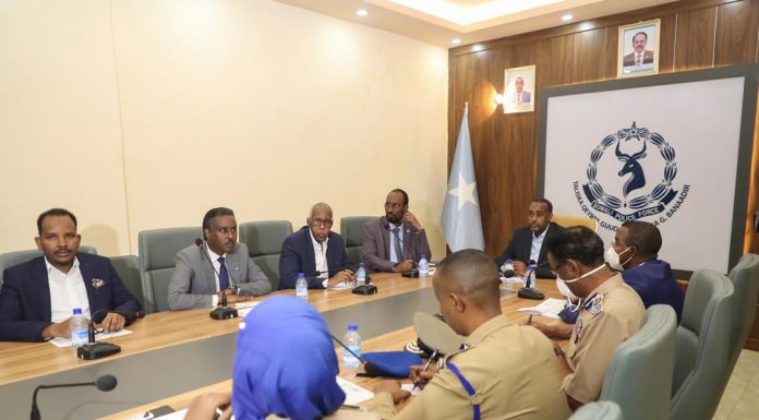 Roobe oo la kulmay laamaha ammaanka