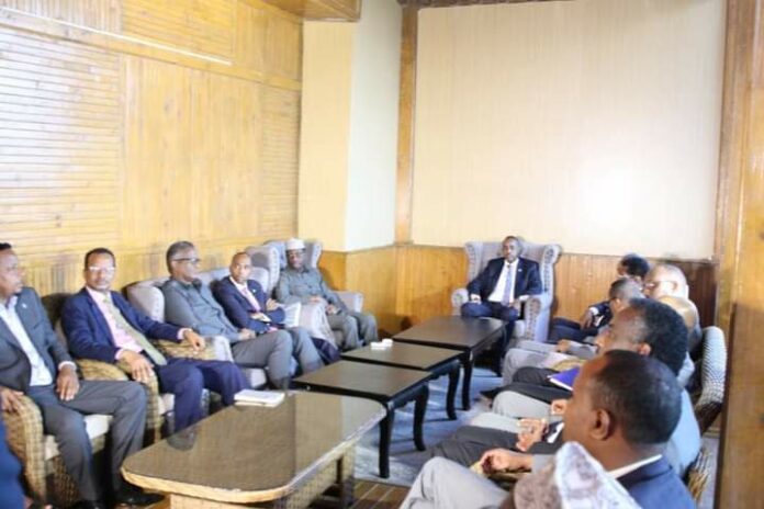 Kulanka Rooble iyo Madaxdii hore ee dalka iyo laba dowlad goboleed