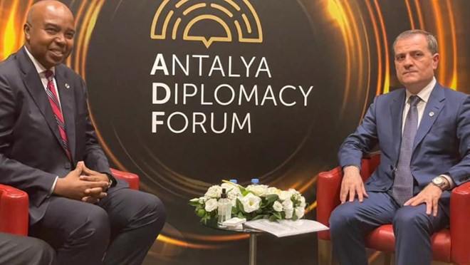 Mohamed Abdirizak in Azerbaijani