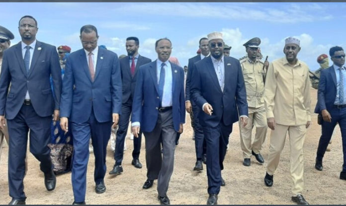 Rooble oo lagu soo dhaweeyay Kismaayo