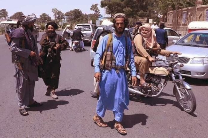 Ciidamada Talibaaan oo gudaha u galay Kabul