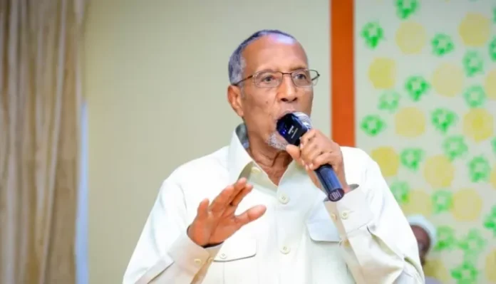 Muuse Biixi oo hadlaya1