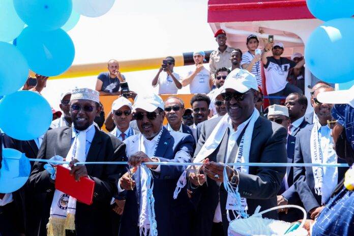 Madaxweyne Xasan oo xariga ka jaray Dekedda cusub ee Garacad